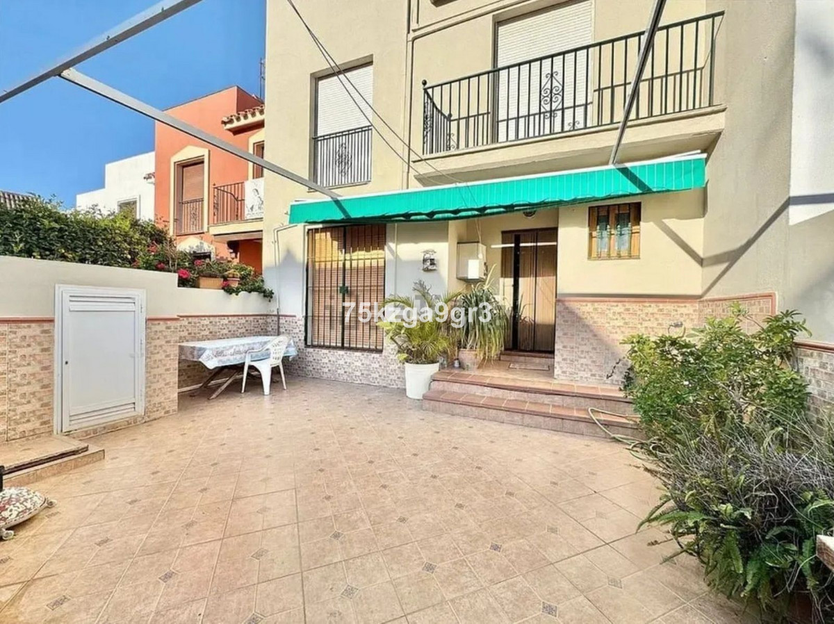 Huis te koop in Los Boliches | 4 slaapkamers H5055763