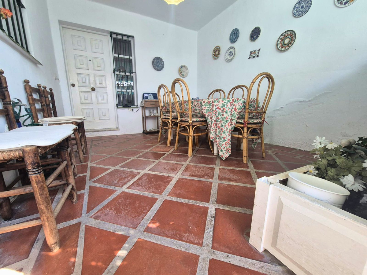 Huis te koop in Los Boliches | 5 slaapkamers H5152867
