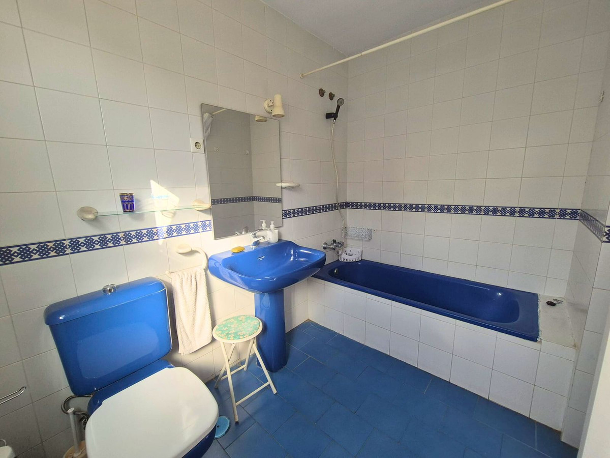 Huis te koop in Los Boliches | 5 slaapkamers H5152867