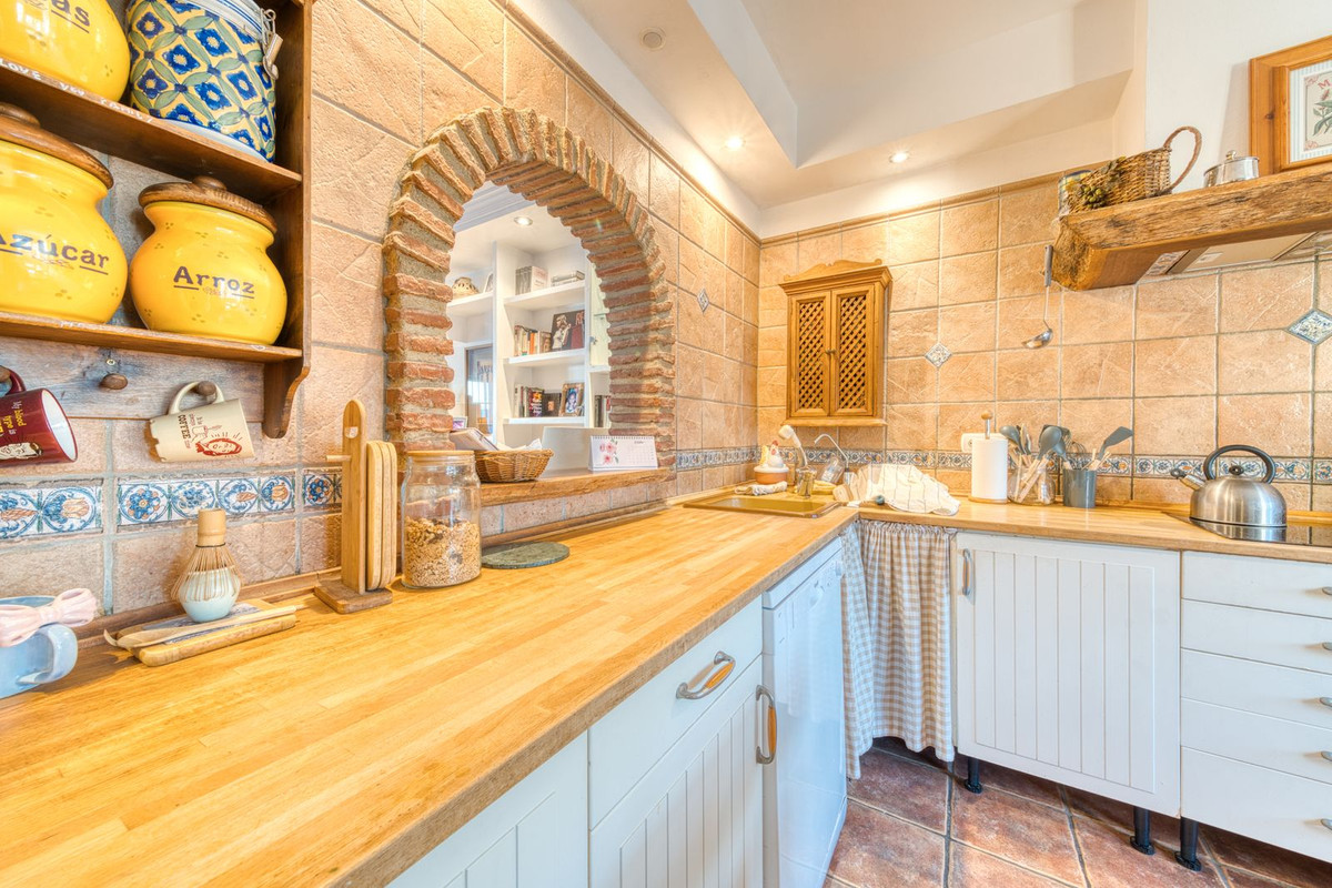 Property main view 60