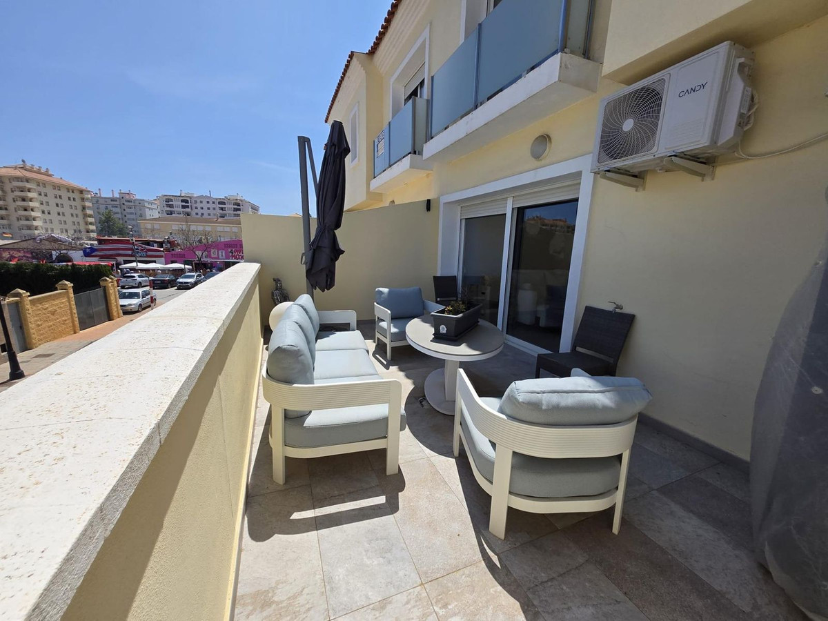 Huis te koop in Los Boliches | 4 slaapkamers H5436319