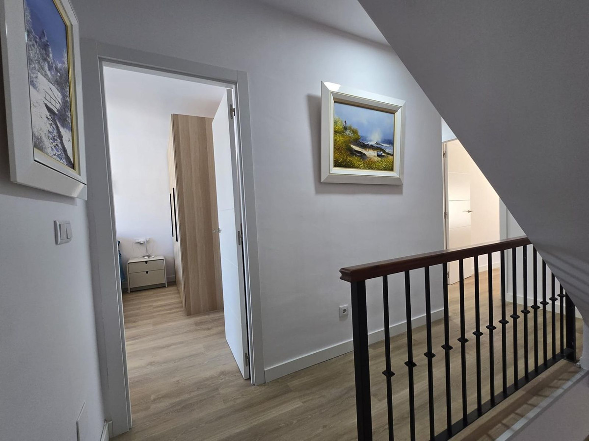 Huis te koop in Los Boliches | 4 slaapkamers H5436319