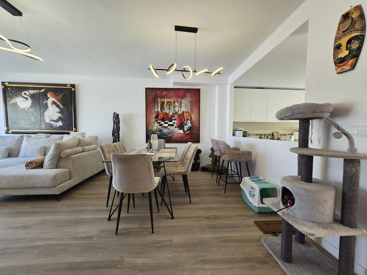 Huis te koop in Los Boliches | 4 slaapkamers H5436319