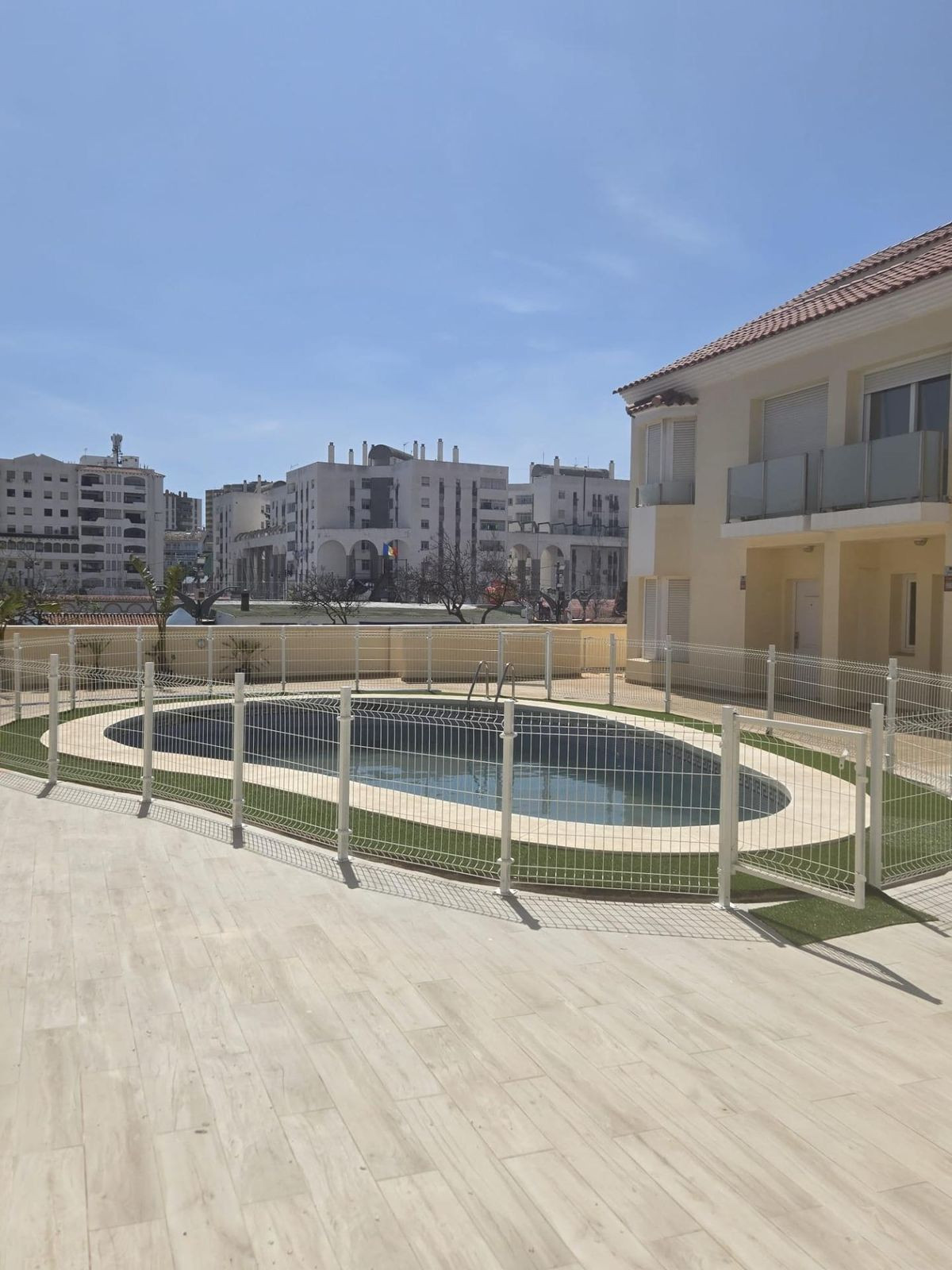 Huis te koop in Los Boliches | 4 slaapkamers H5436319