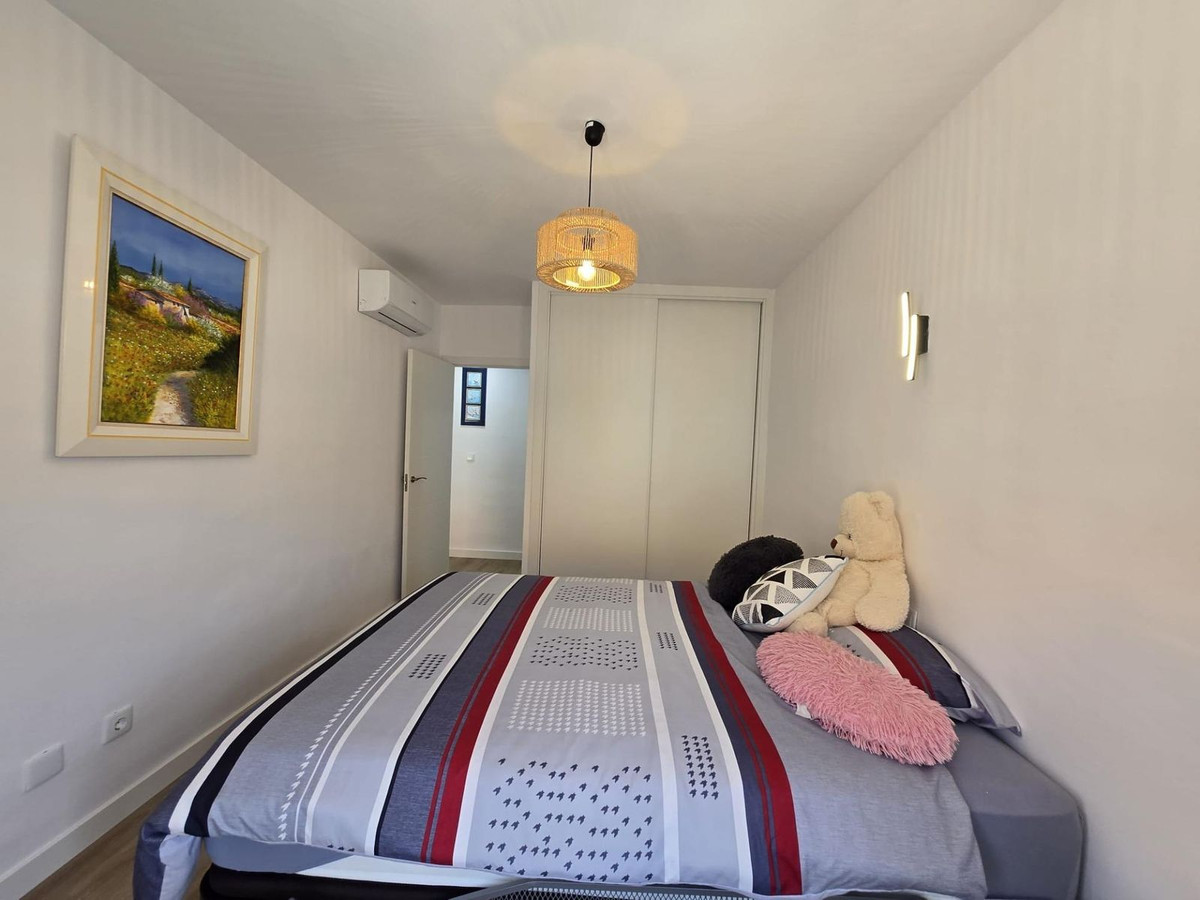 Huis te koop in Los Boliches | 4 slaapkamers H5436319