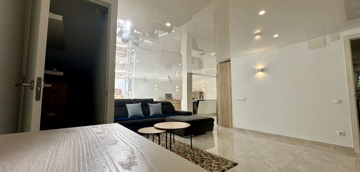 Huis te koop in Los Altos | 3 slaapkamers H5251834