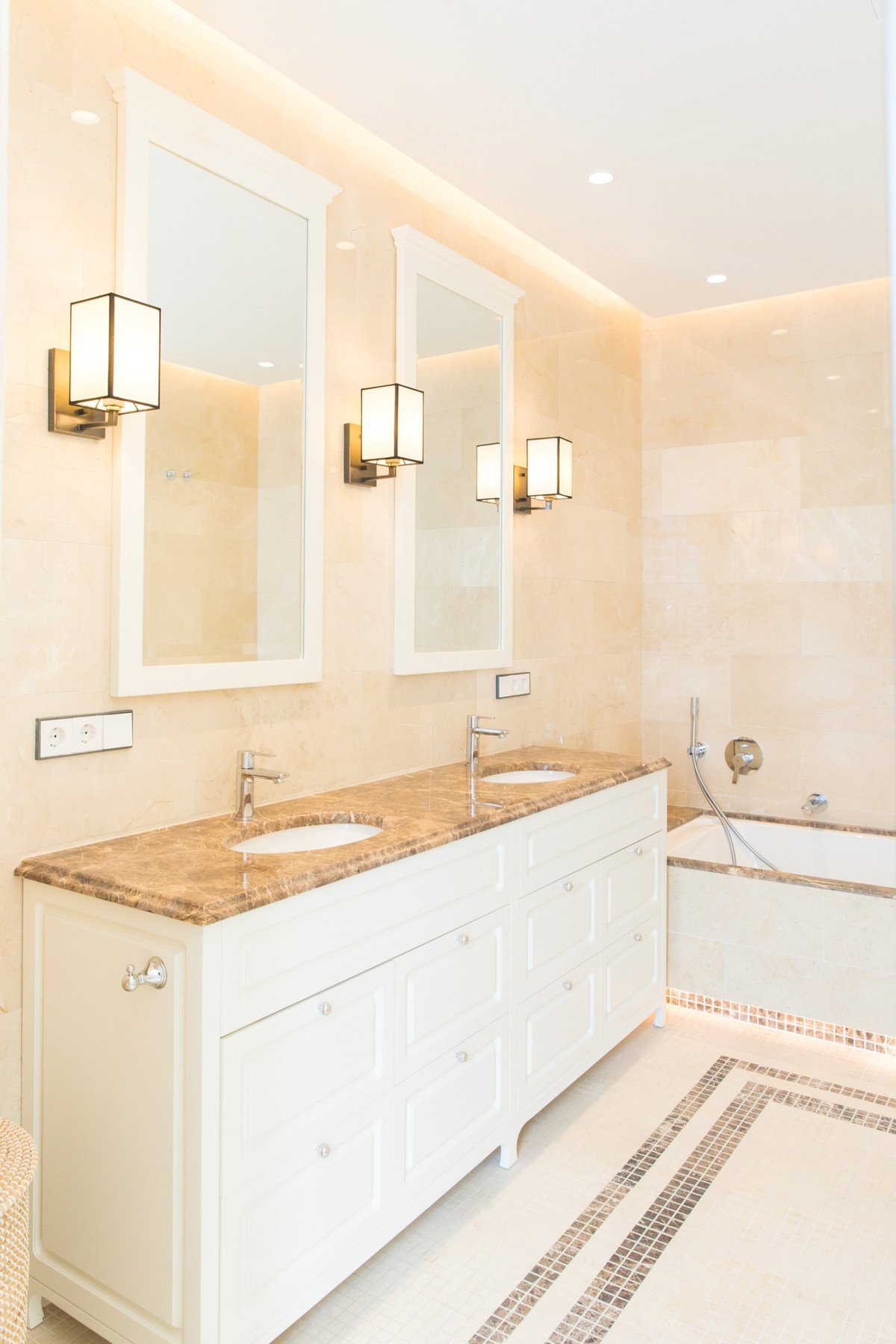 Huis te koop in Los Flamingos | 6 slaapkamers H4229695