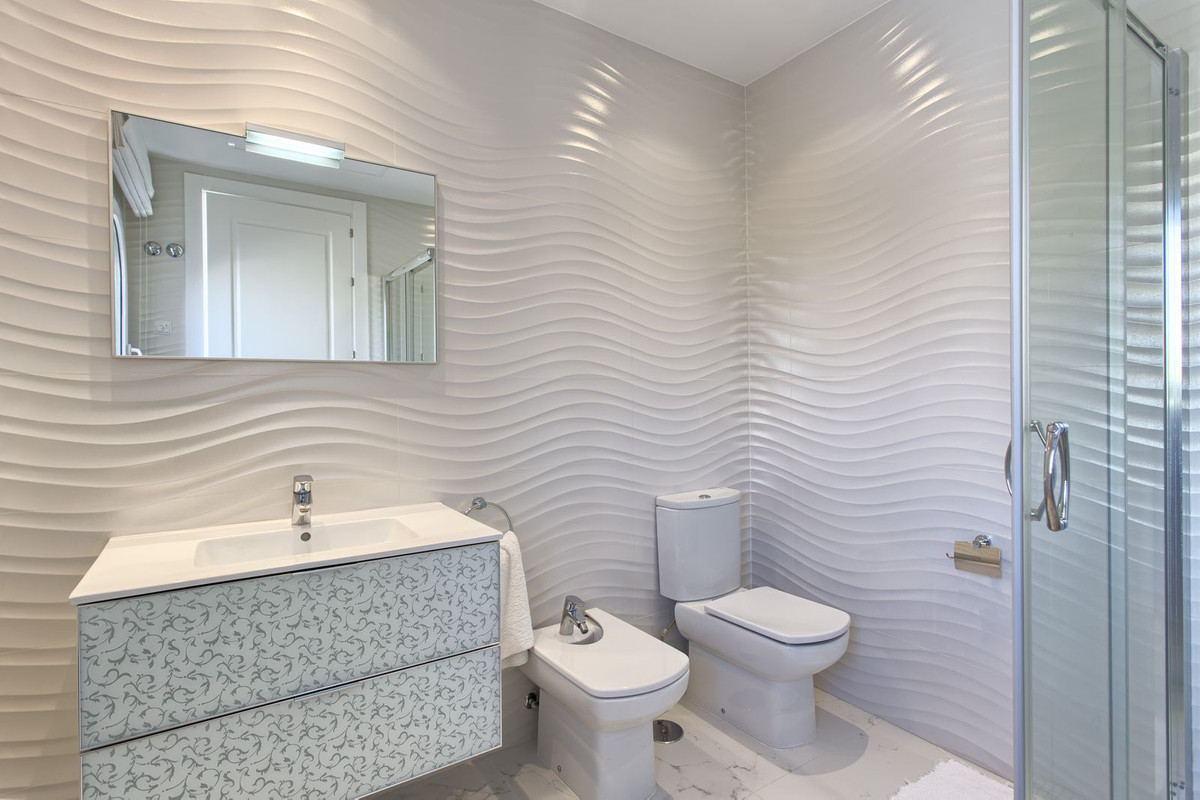 Huis te koop in Los Flamingos | 8 slaapkamers H4428886