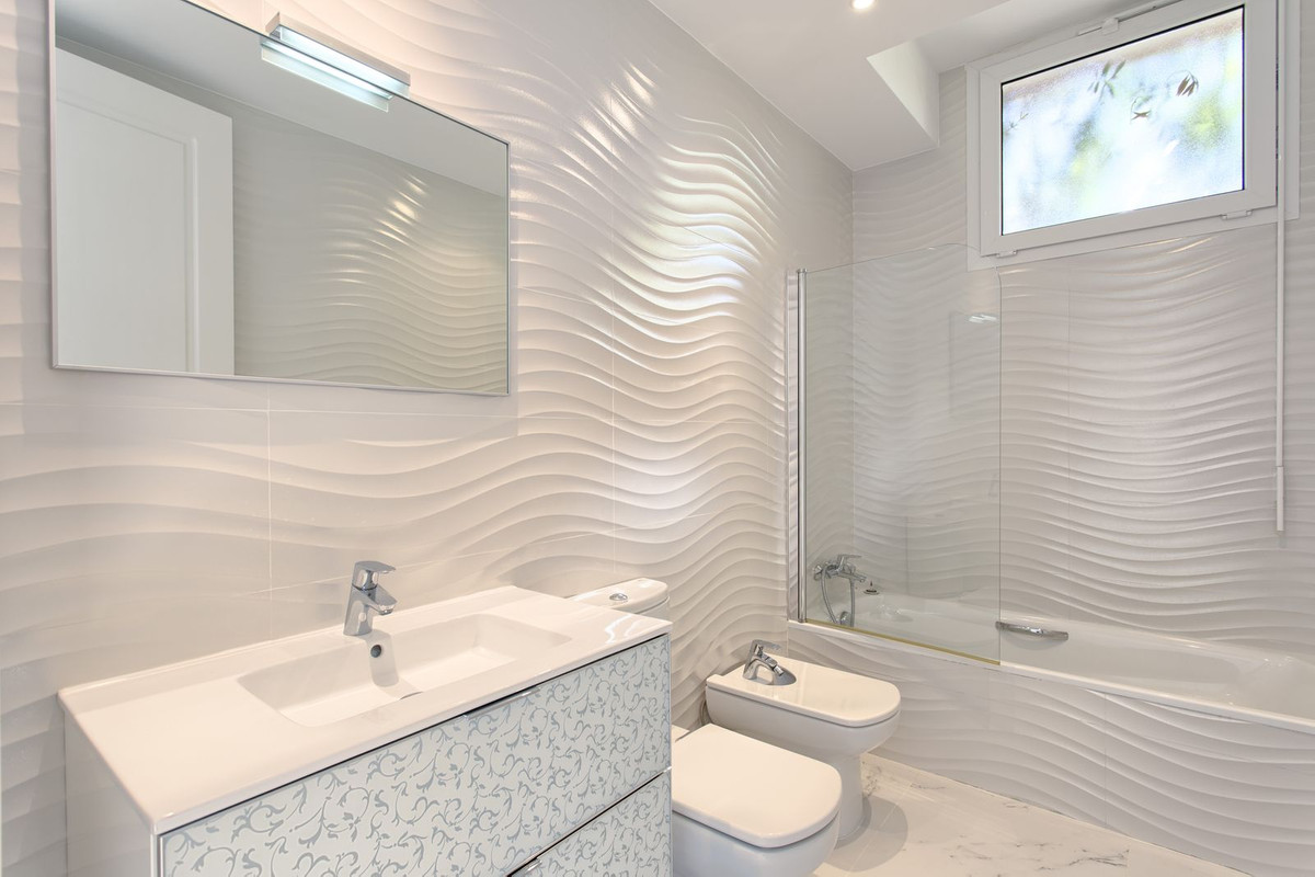 Huis te koop in Los Flamingos | 8 slaapkamers H4428886