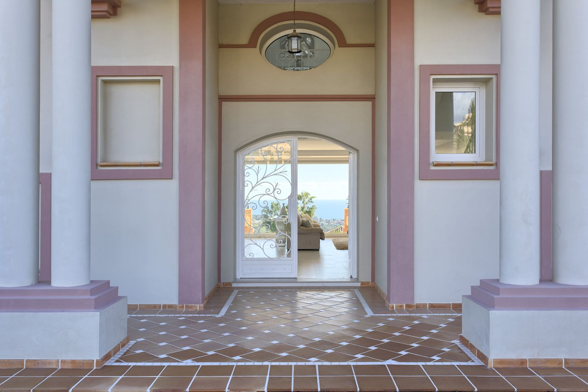 Huis te koop in Los Flamingos | 8 slaapkamers H4428886