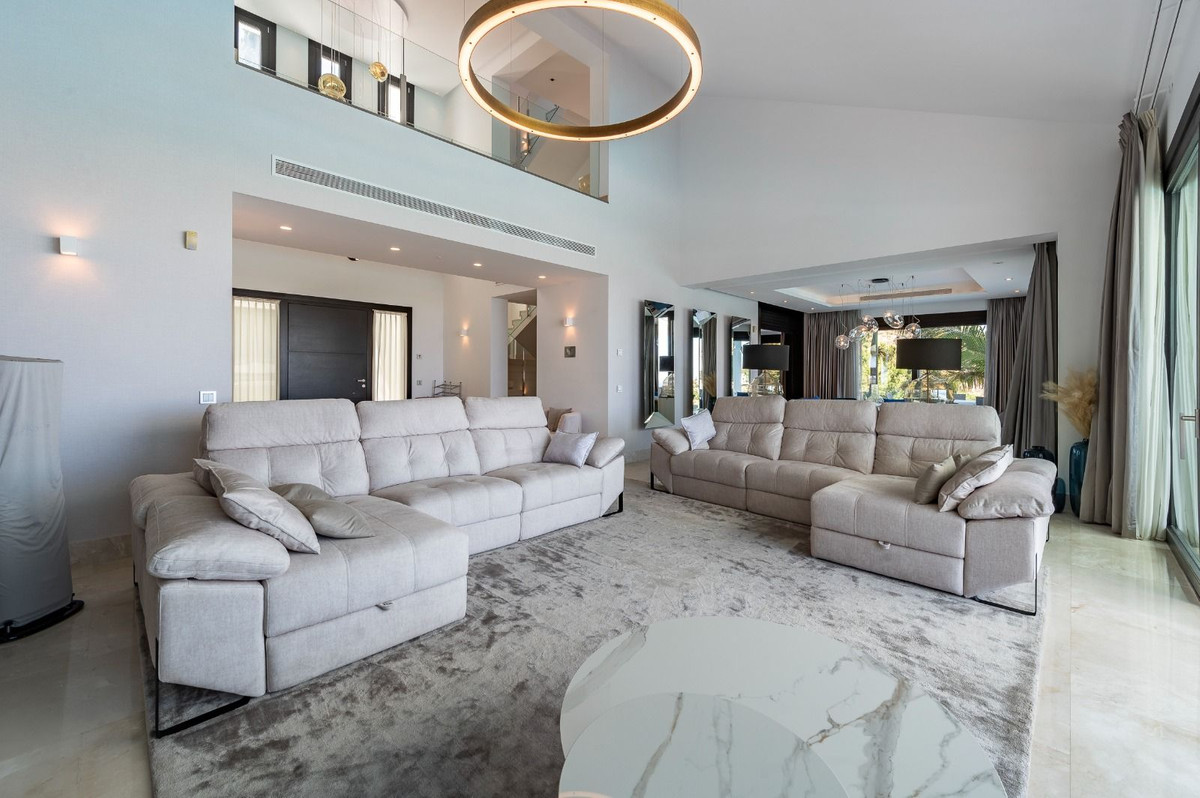 Huis te koop in Los Flamingos | 6 slaapkamers H5005957