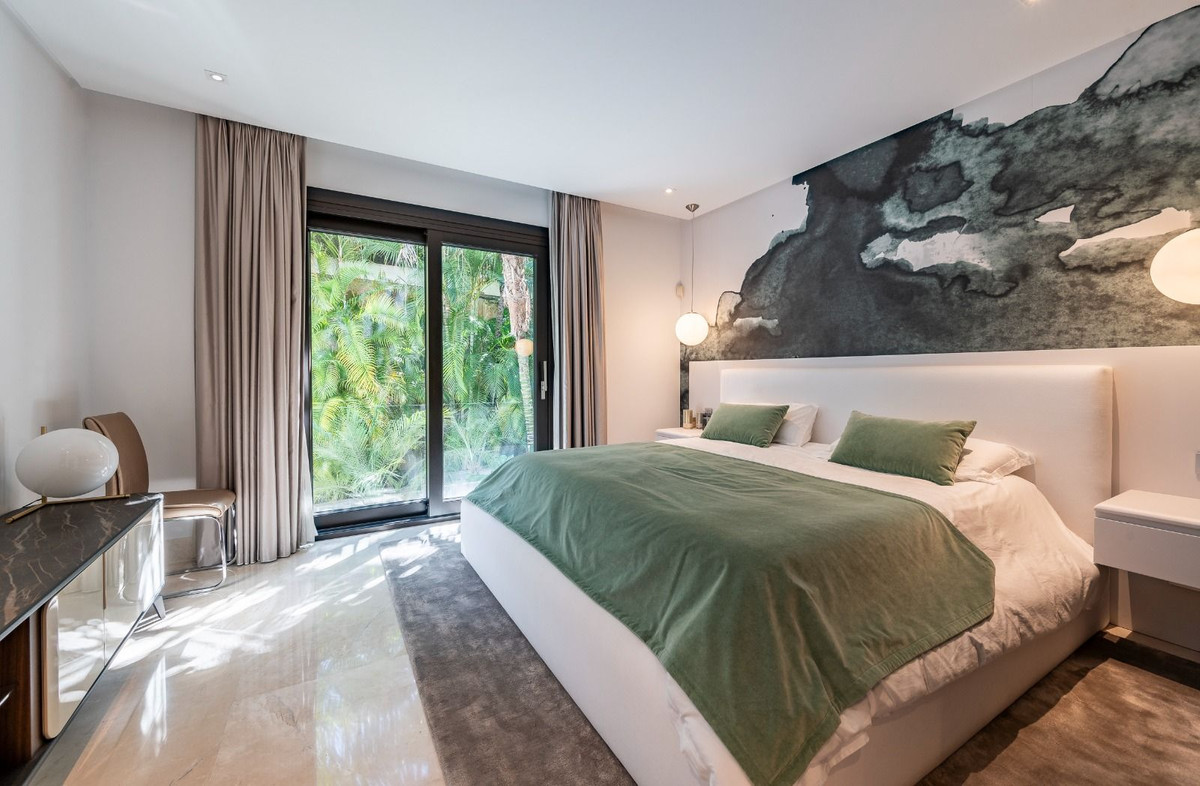 Huis te koop in Los Flamingos | 6 slaapkamers H5005957
