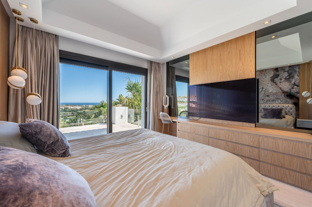 Huis te koop in Los Flamingos | 6 slaapkamers H5005957