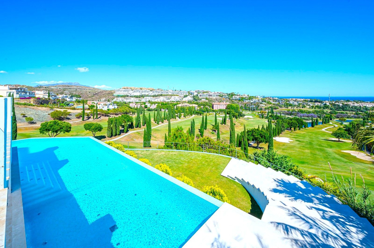 Huis te koop in Los Flamingos | 6 slaapkamers H5005957