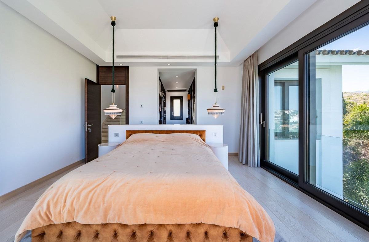 Huis te koop in Los Flamingos | 6 slaapkamers H5005957