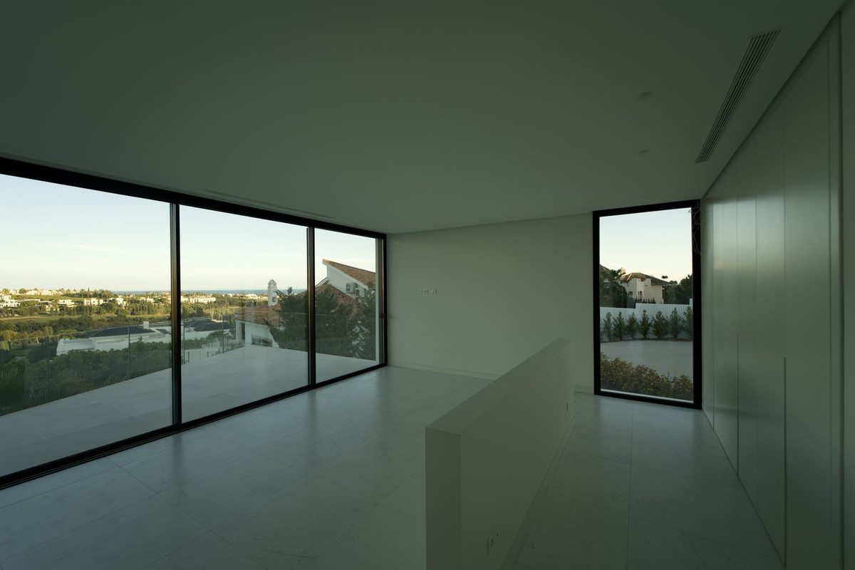 Huis te koop in Los Flamingos | 4 slaapkamers H5017840