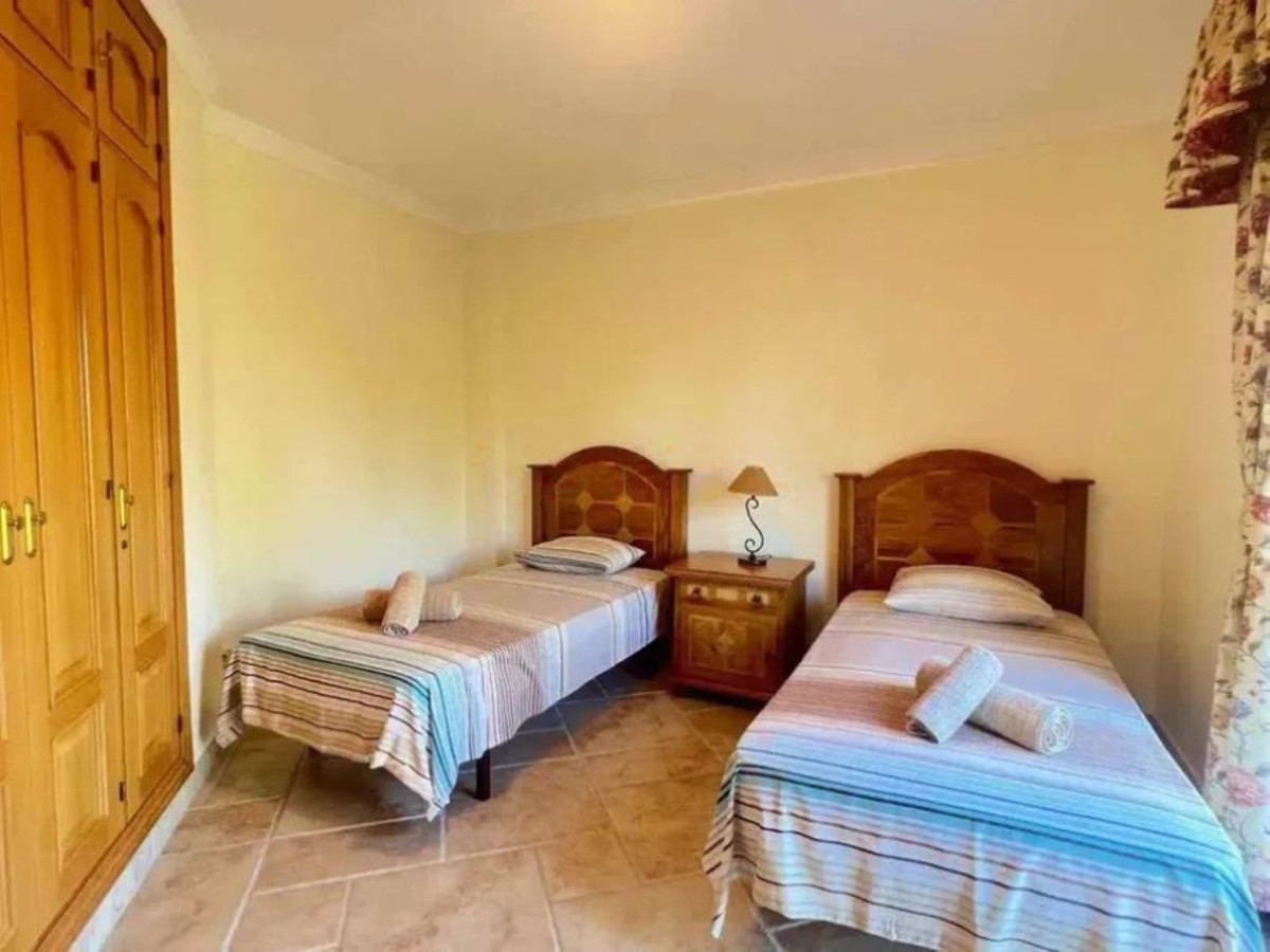 Huis te koop in Los Flamingos | 5 slaapkamers H5076256