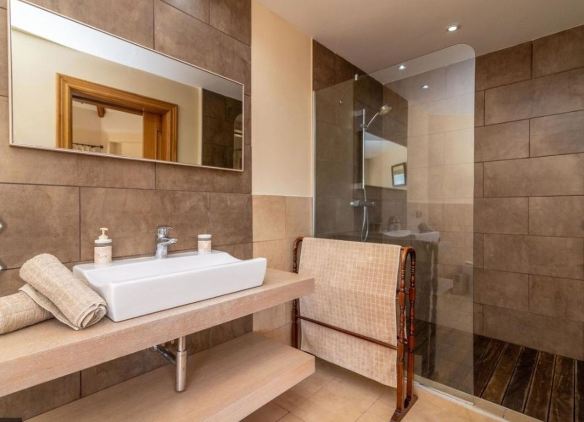 Huis te koop in Los Flamingos | 5 slaapkamers H5076256