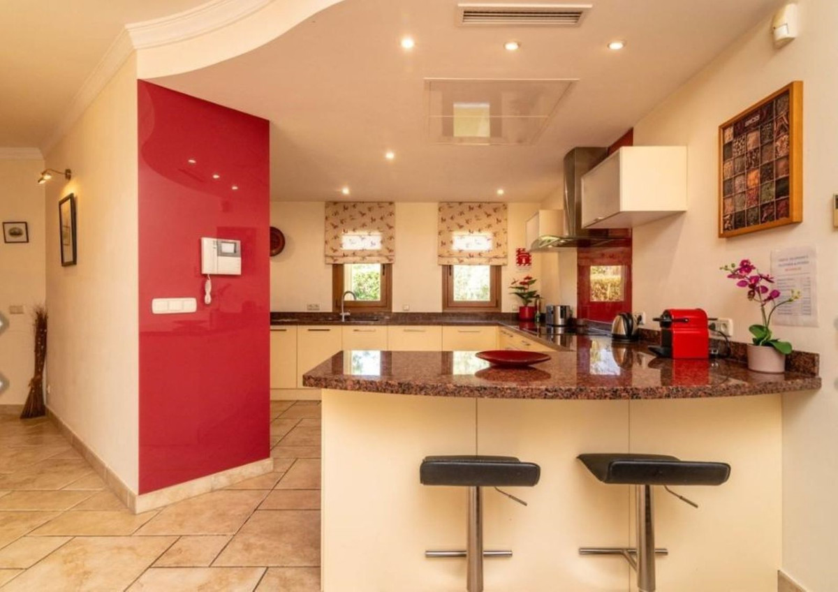 Huis te koop in Los Flamingos | 5 slaapkamers H5076256