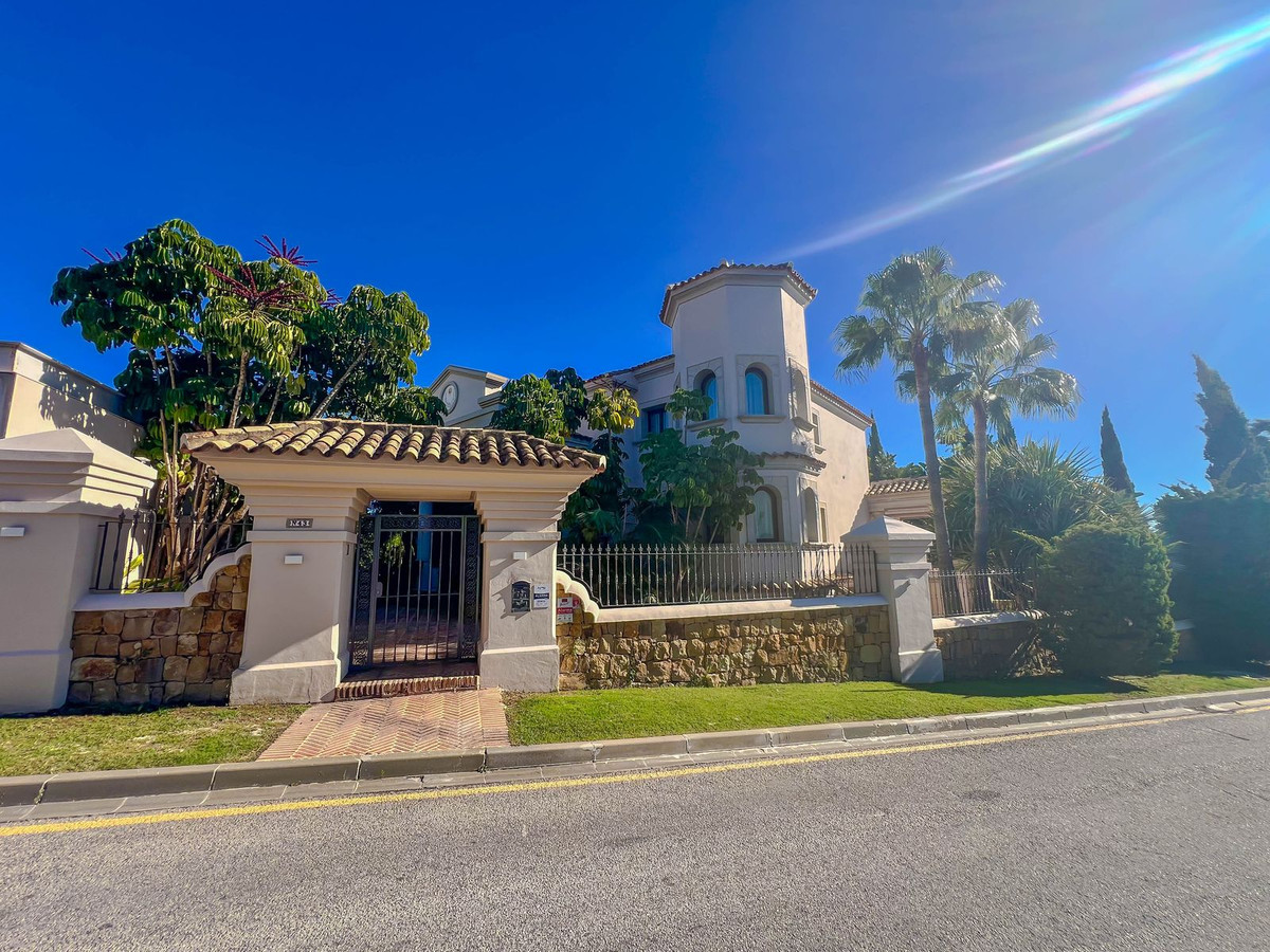 Huis te koop in Los Flamingos | 5 slaapkamers H5246014