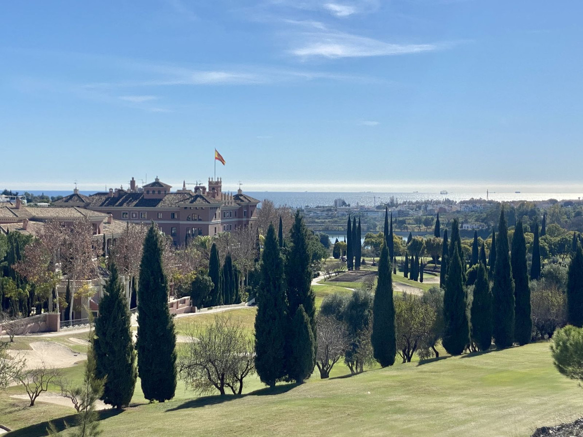 Appartement te koop in Los Flamingos | 4 slaapkamers H5287960