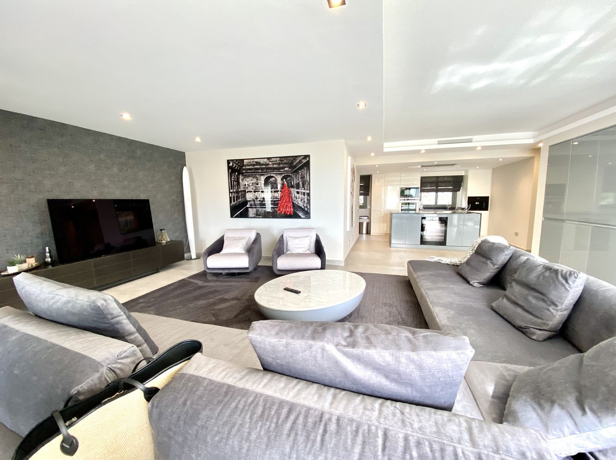 Appartement te koop in Los Flamingos | 4 slaapkamers H5287960