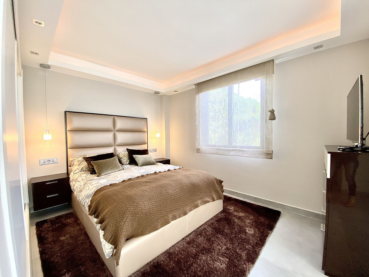 Appartement te koop in Los Flamingos | 4 slaapkamers H5287960