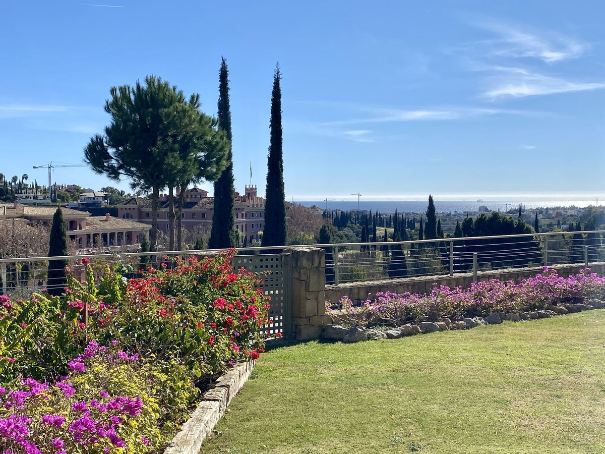 Appartement te koop in Los Flamingos | 4 slaapkamers H5287960