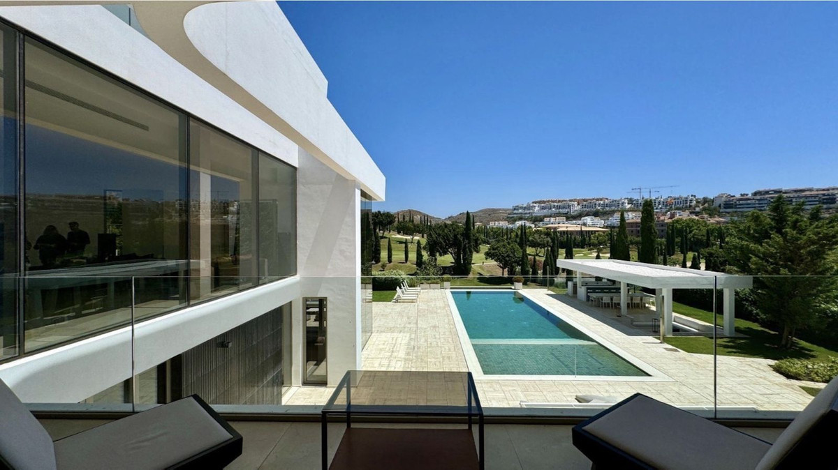 Huis te koop in Los Flamingos | 6 slaapkamers H5292973