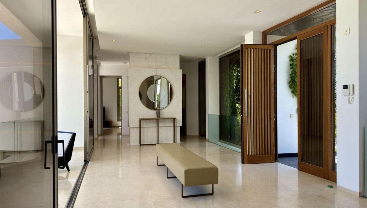 Huis te koop in Los Flamingos | 6 slaapkamers H5292973