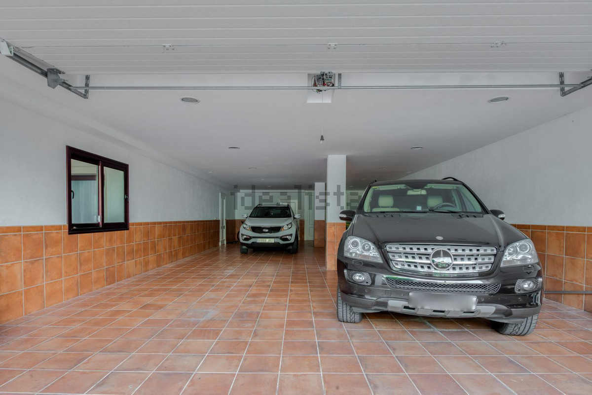 Huis te koop in Los Flamingos | 5 slaapkamers H5325538