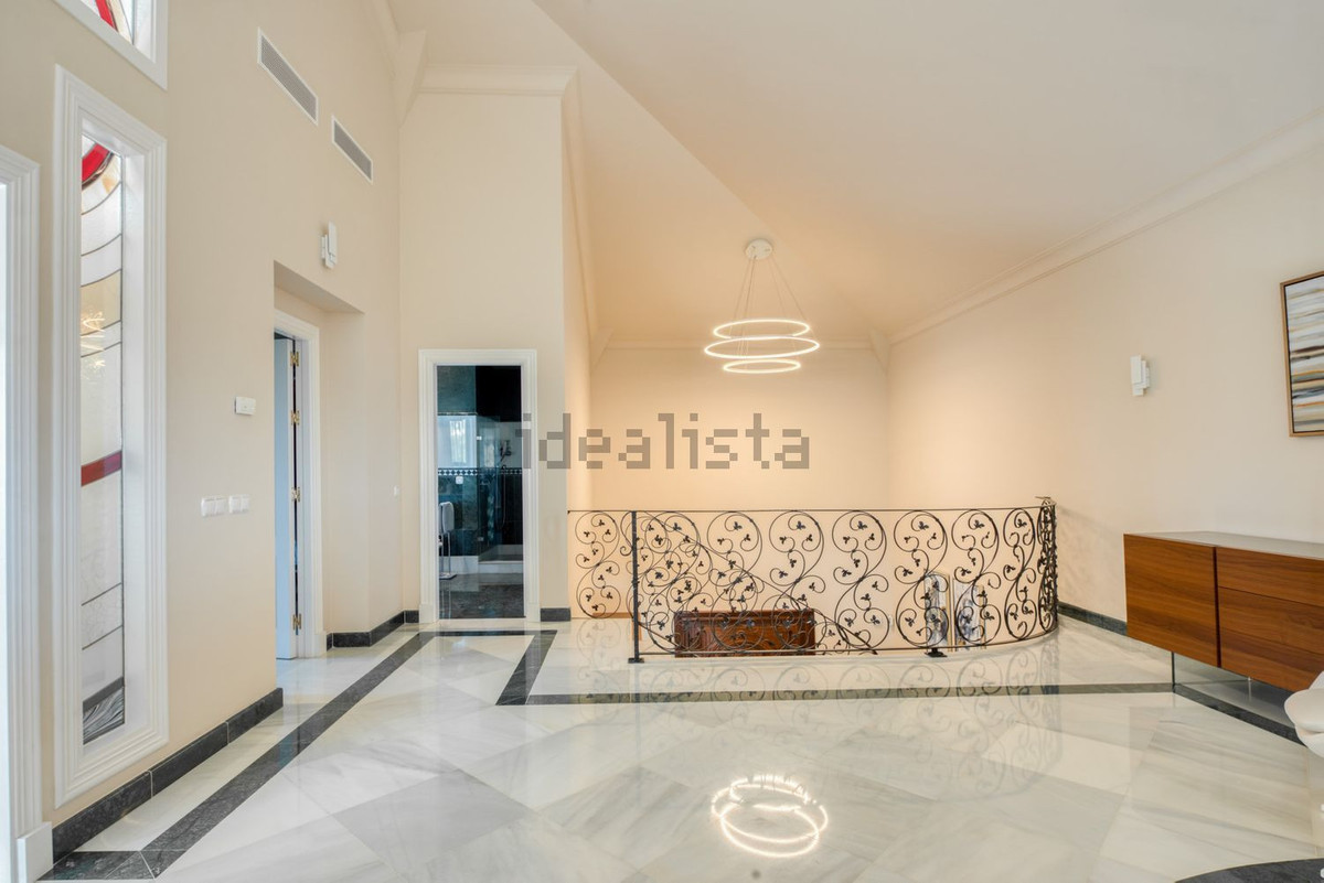 Huis te koop in Los Flamingos | 5 slaapkamers H5325538