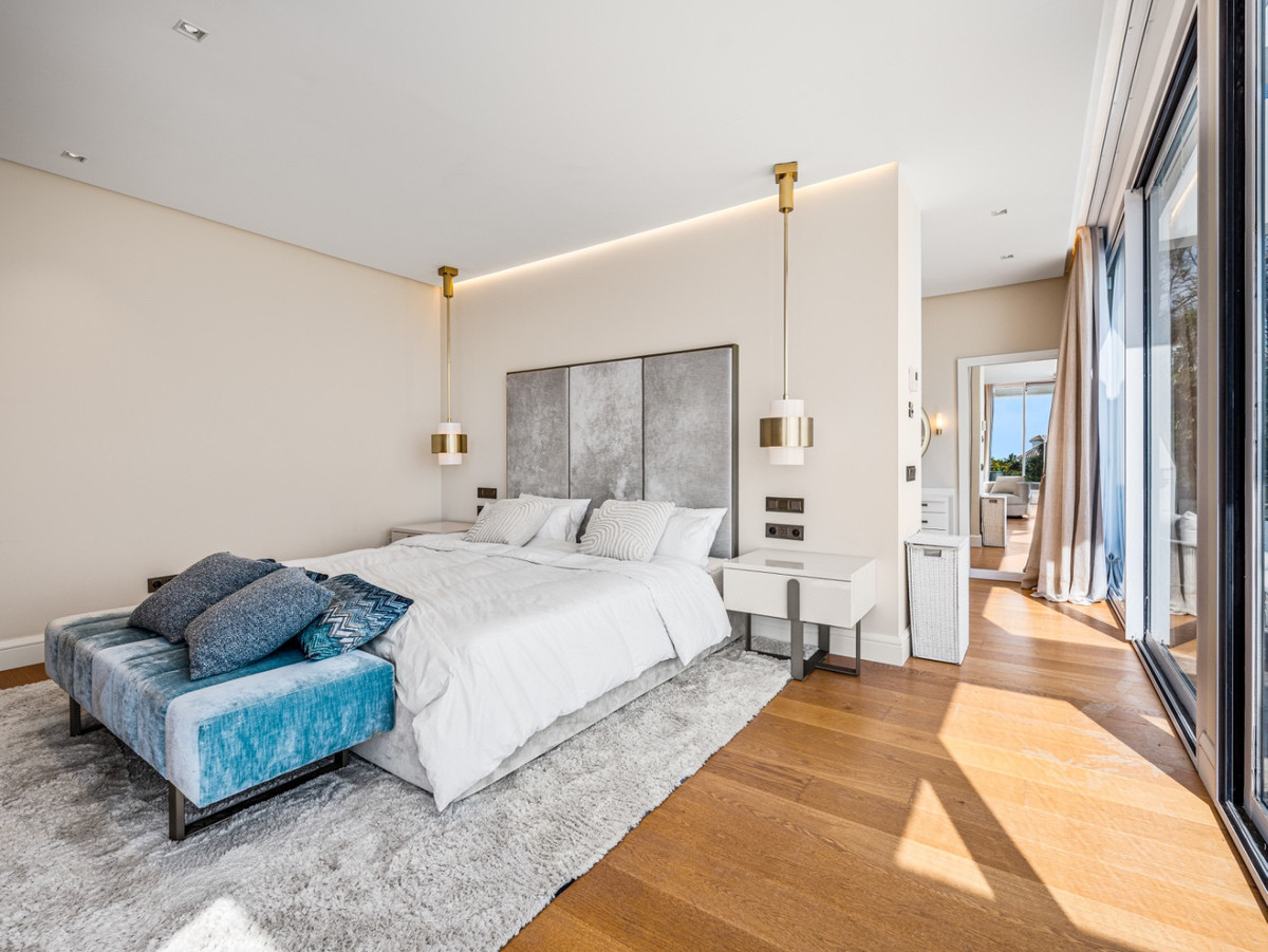 Huis te koop in Los Flamingos | 4 slaapkamers H5353831