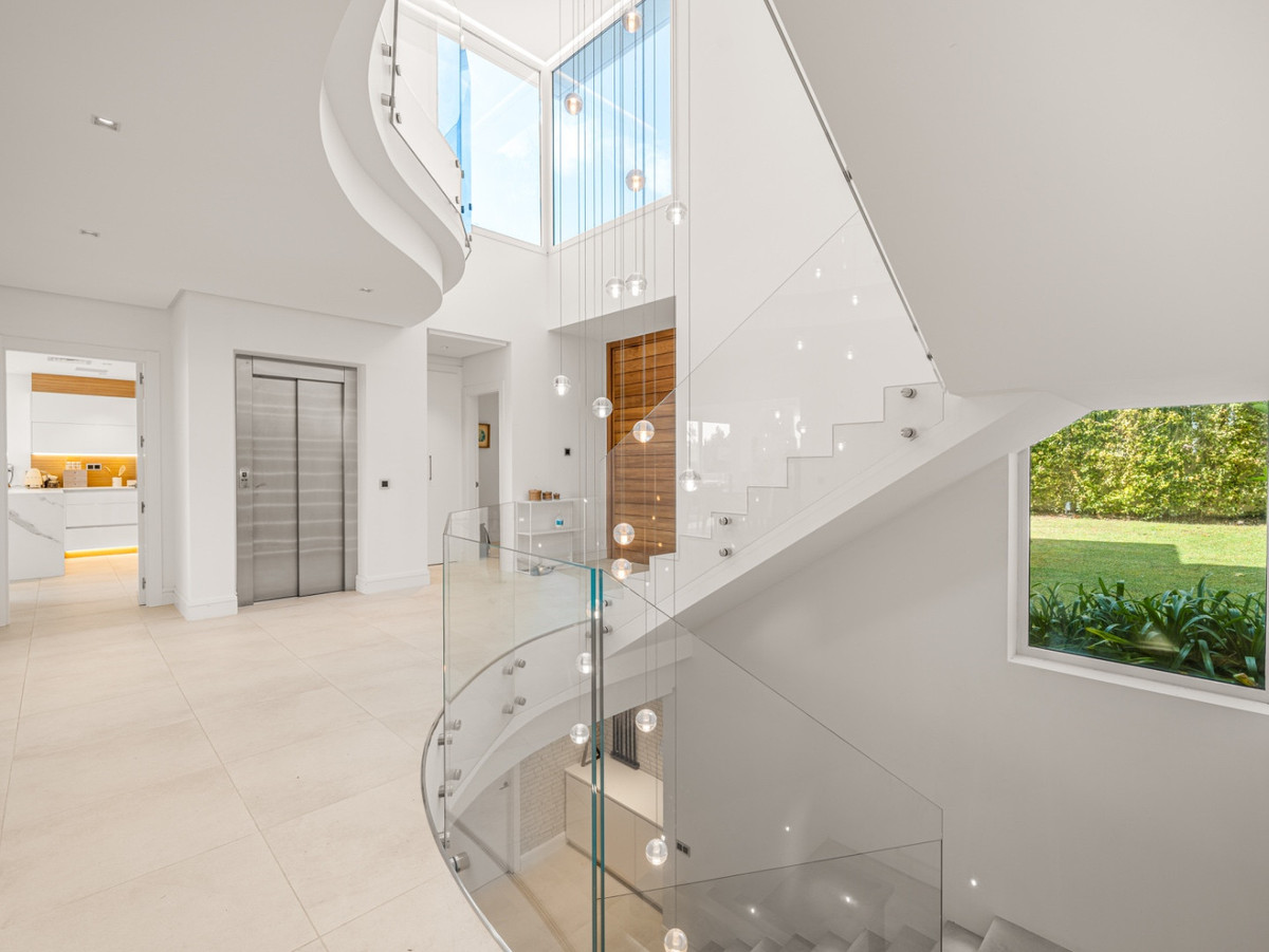 Huis te koop in Los Flamingos | 4 slaapkamers H5353831