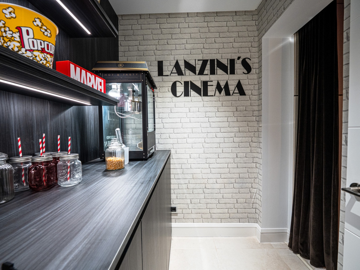 Huis te koop in Los Flamingos | 4 slaapkamers H5353831