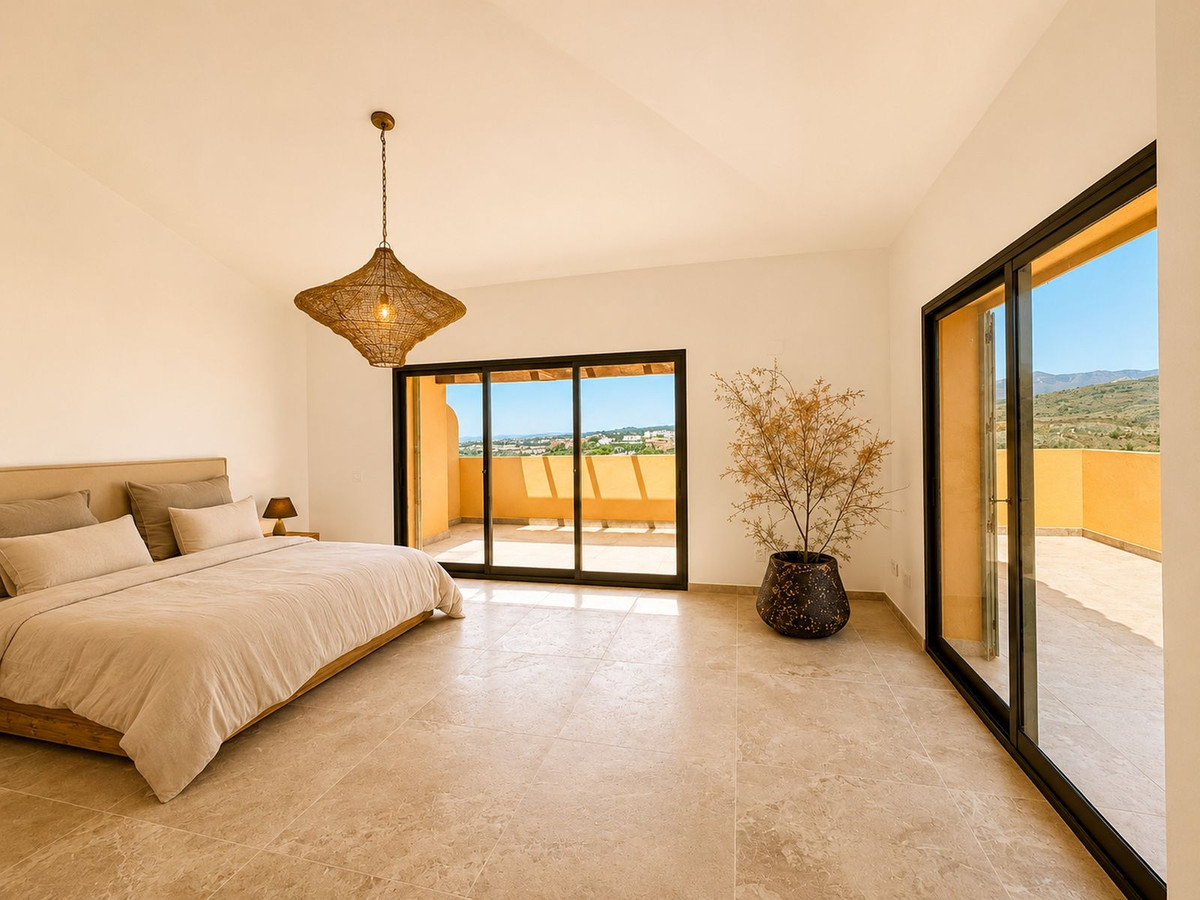 Penthouse te koop in Los Flamingos | 3 slaapkamers H5397406