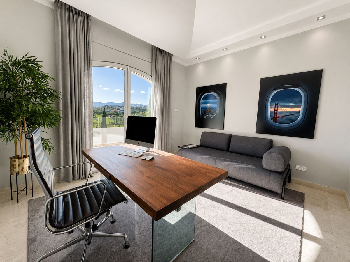 Huis te koop in Los Flamingos | 6 slaapkamers H5467711