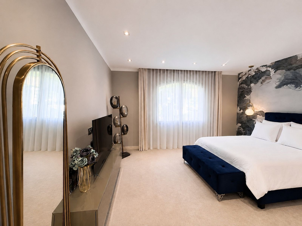 Huis te koop in Los Flamingos | 6 slaapkamers H5467711