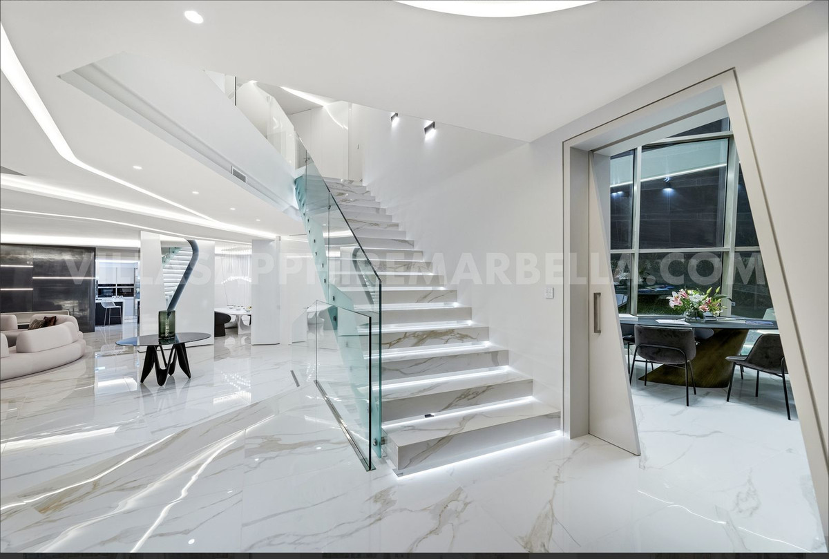Vrijstaande Villa in Los Monteros-10