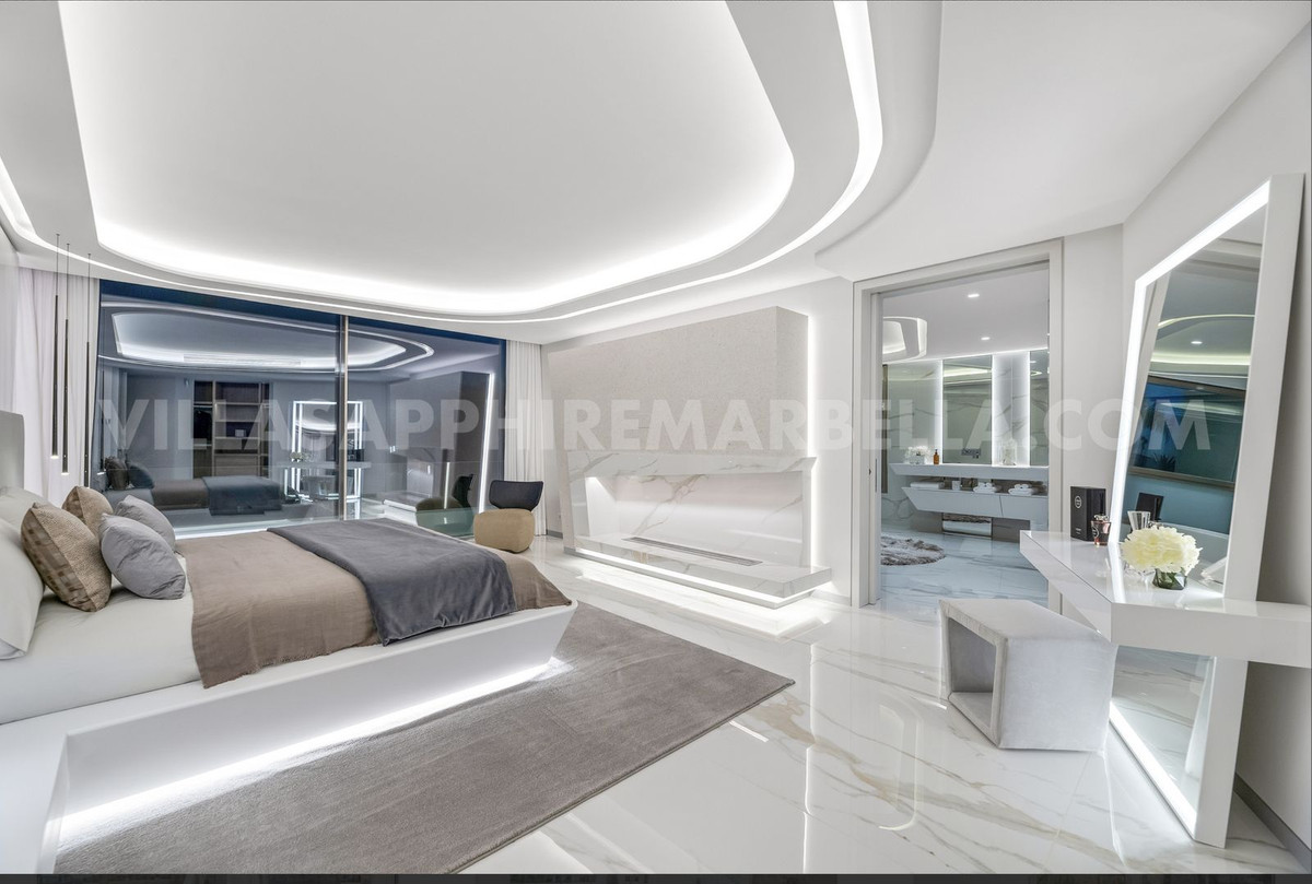 Vrijstaande Villa in Los Monteros-15