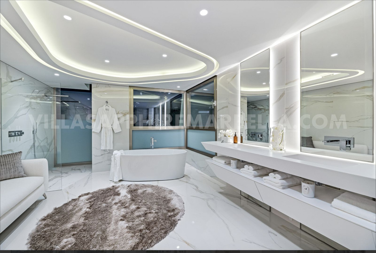 Vrijstaande Villa in Los Monteros-16