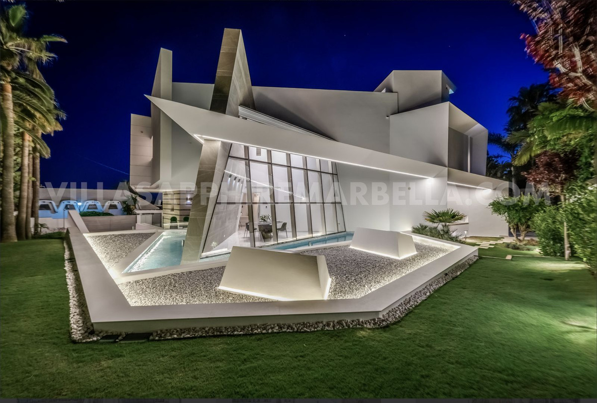 Vrijstaande Villa in Los Monteros-2