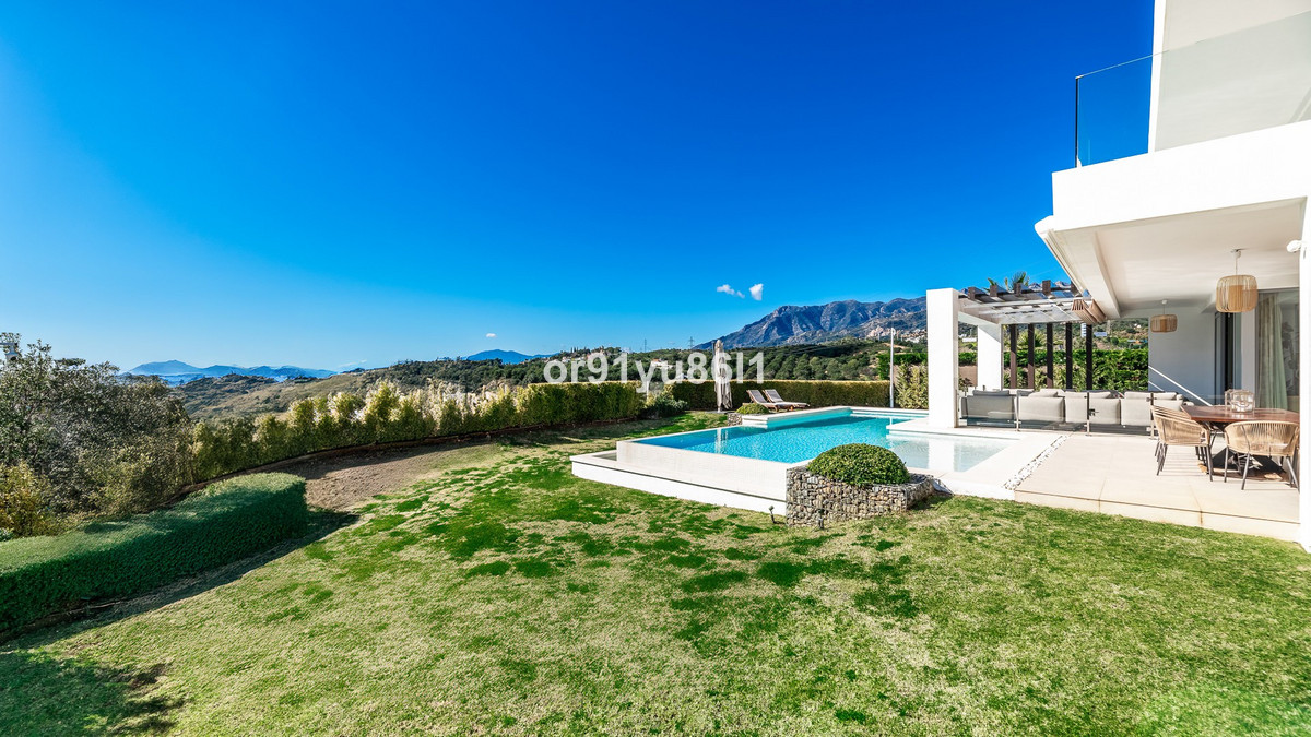 Vrijstaande Villa in Los Monteros-5