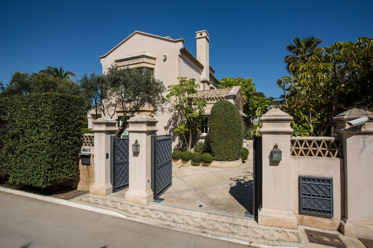 Vrijstaande Villa in Los Monteros-6