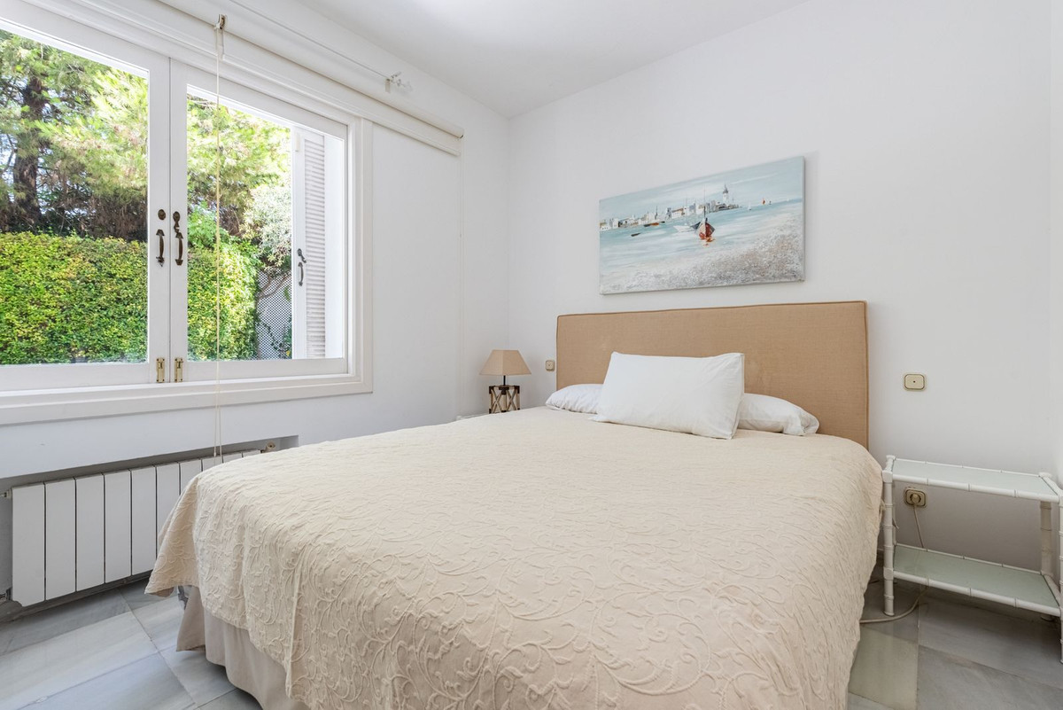 Huis te koop in Los Monteros | 7 slaapkamers H5122906