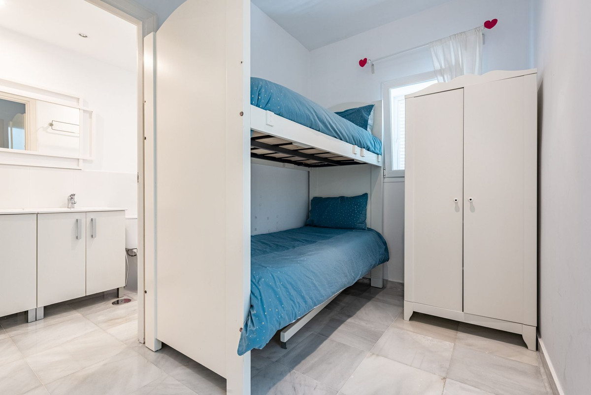 Huis te koop in Los Monteros | 7 slaapkamers H5122906