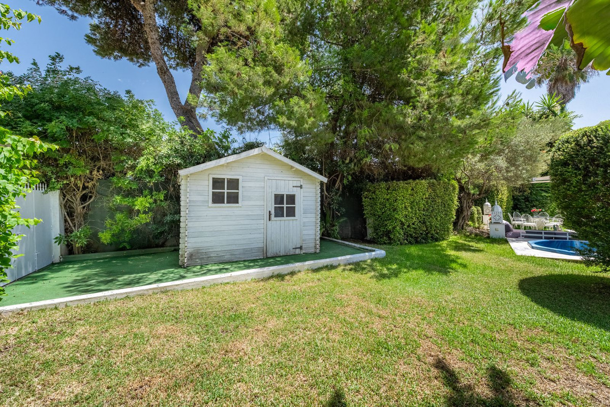 Huis te koop in Los Monteros | 7 slaapkamers H5122906