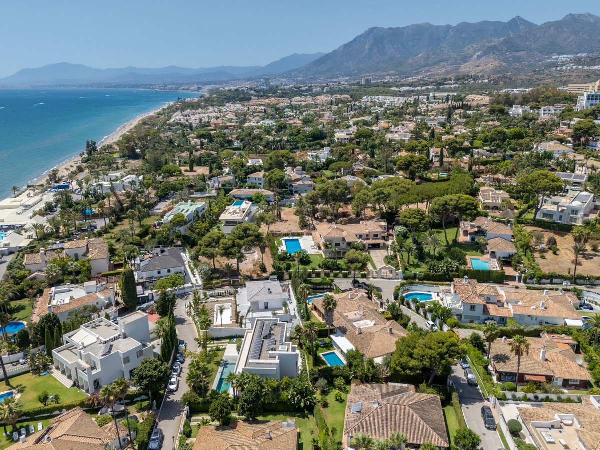 Huis te koop in Los Monteros | 7 slaapkamers H5122906