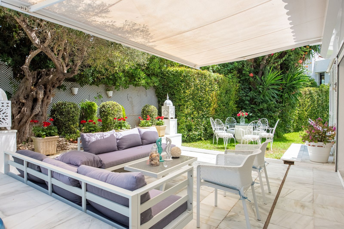 Huis te koop in Los Monteros | 7 slaapkamers H5122906