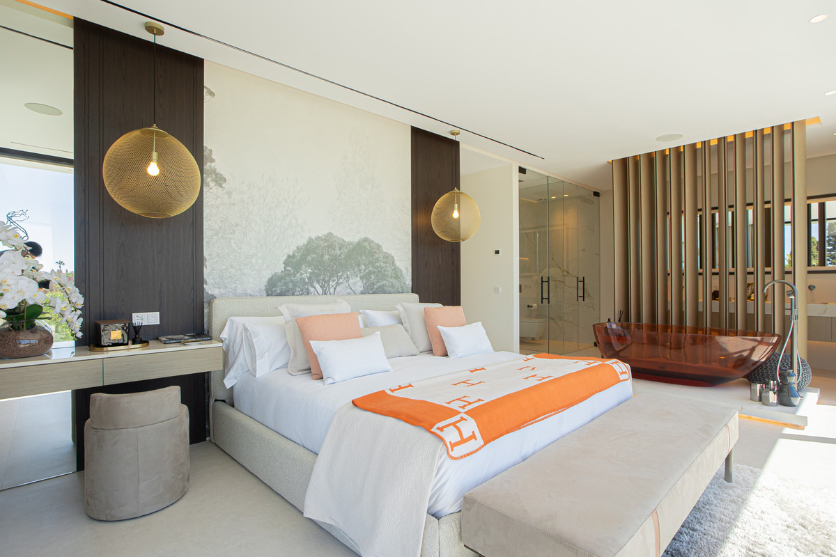 Huis te koop in Los Monteros | 6 slaapkamers H5256361